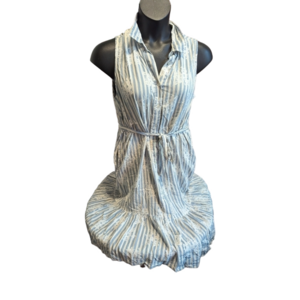 Harlow and Rose Blue/cream/white floral tie dress size Large